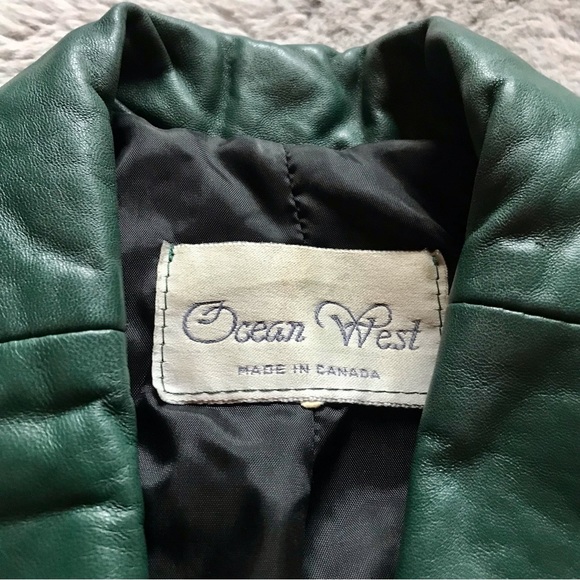 80s forest green vintage leather jacket, gathered waist, puff shoulders no size - Picture 4 of 12